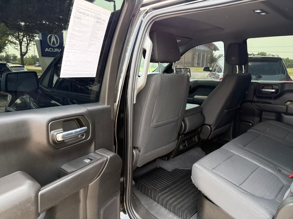 Used 2022 Black Chevrolet Custom image 11