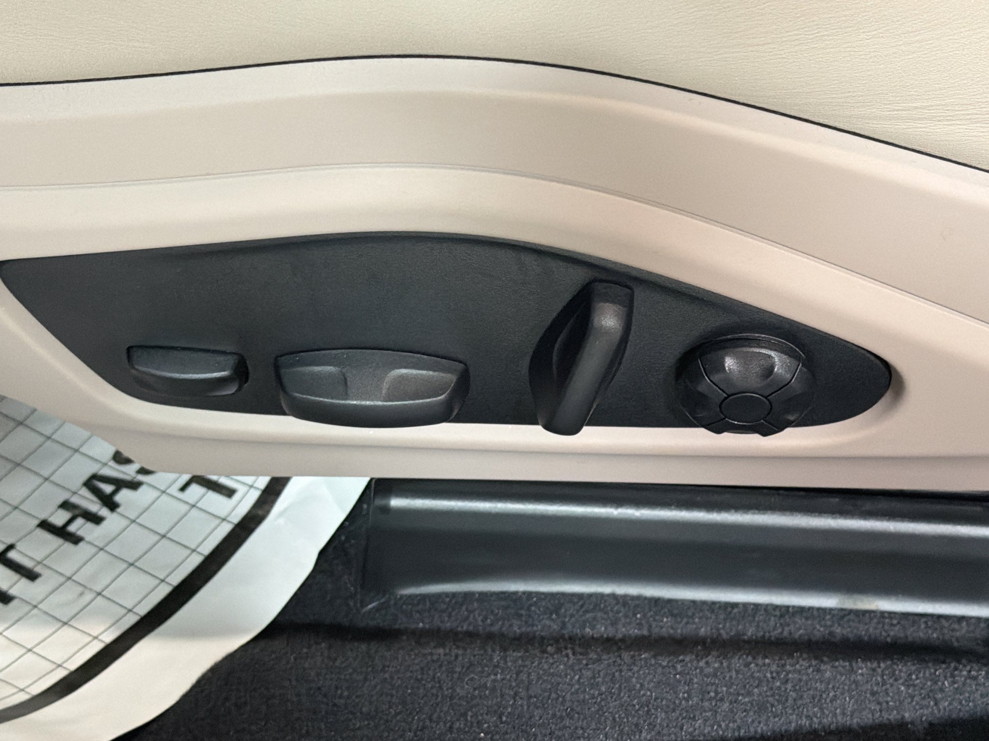 Certified Used 2026 White Porsche  image 25
