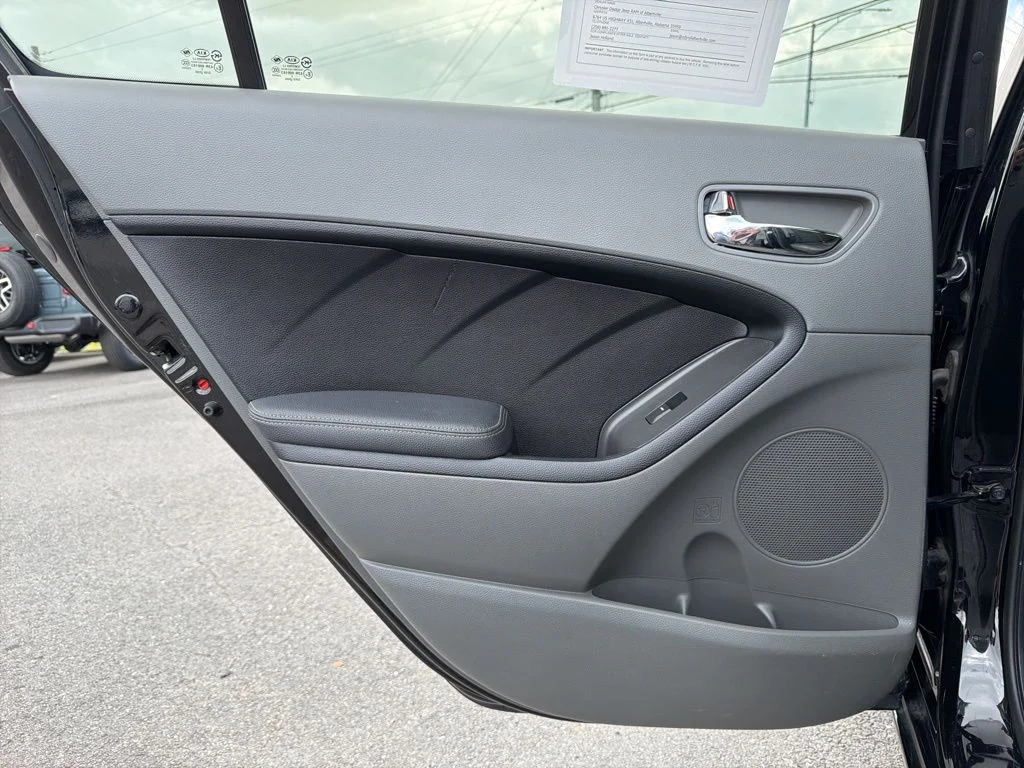Used 2017 Black Kia EX image 17