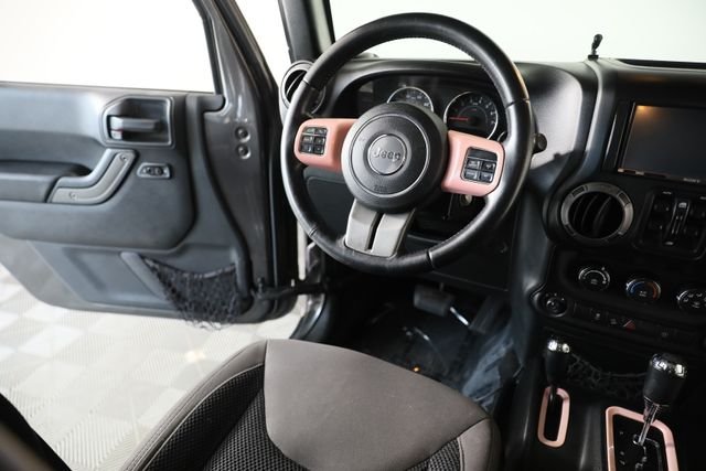 Used 2017 Gray Jeep Unlimited Sport image 18