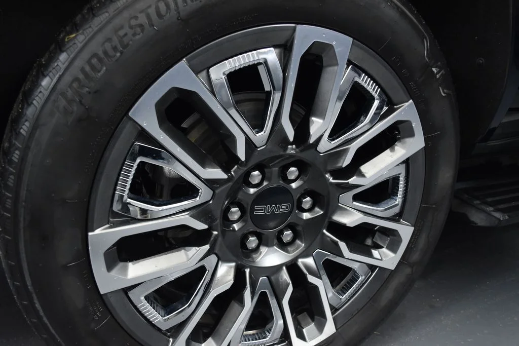 Used 2023 Blue GMC Denali Ultimate image 29