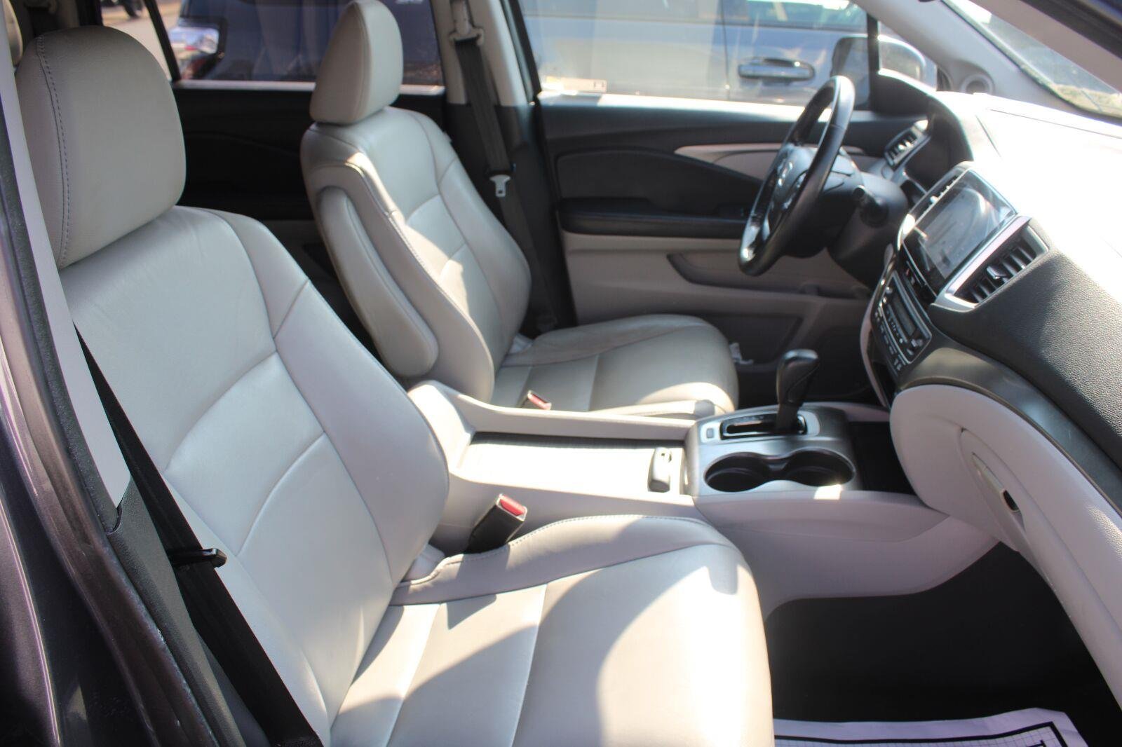 Used 2018 Modern Steel Metallic Honda EX-L image 4