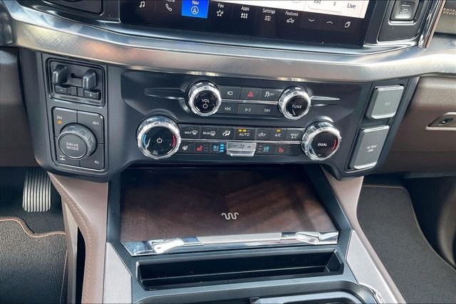 New 2026 Star White Metallic Tri-Coat Ford F-250® King Ranch® image 27