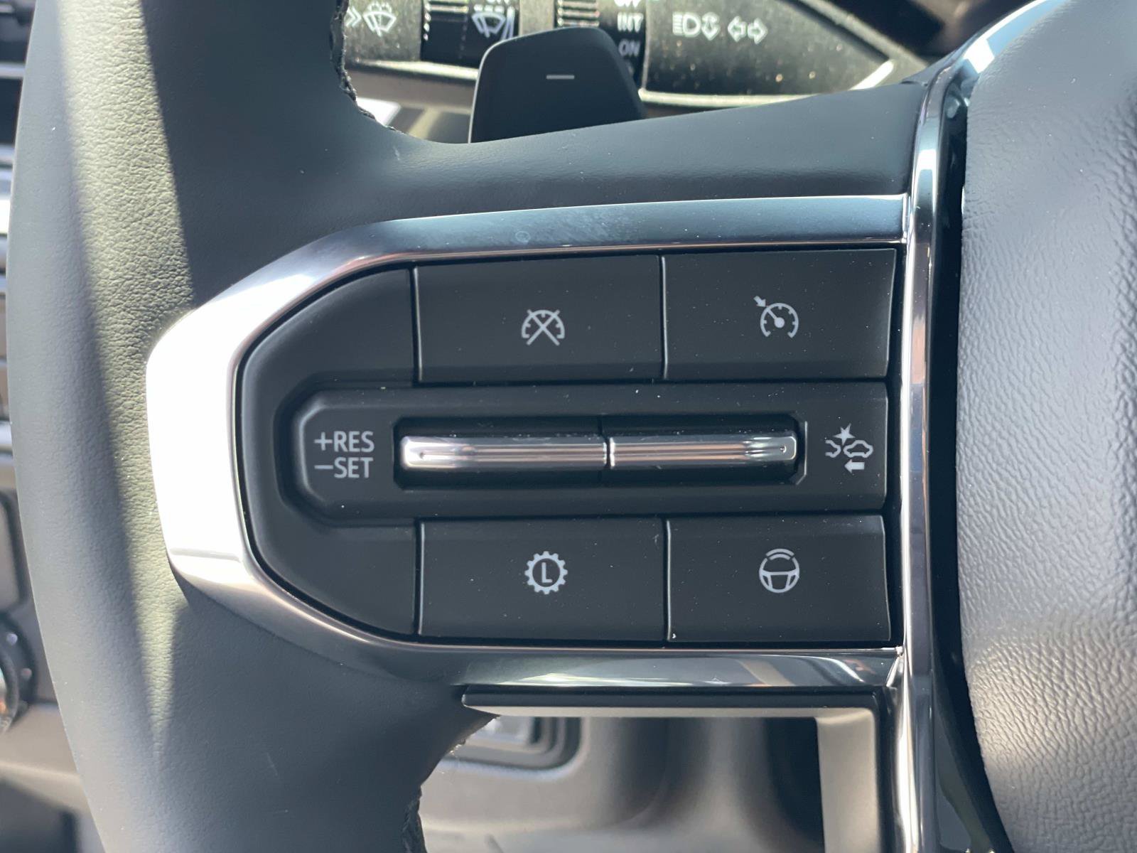 New 2026 Sterling Metallic GMC Elevation image 11