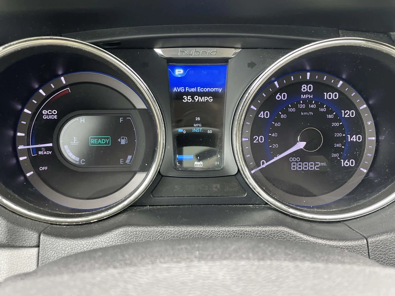 Used 2011 Porcelain White Pearl Hyundai Hybrid image 3