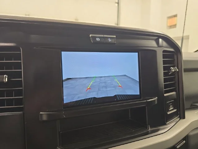 New 2027 Oxford White Ford F-350® XLT image 30