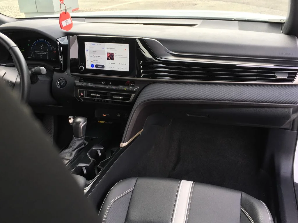 Certified Used 2025 White Toyota SE image 30