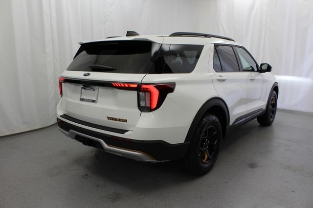New 2026 Star White Metallic Tri-Coat Ford Tremor® image 6