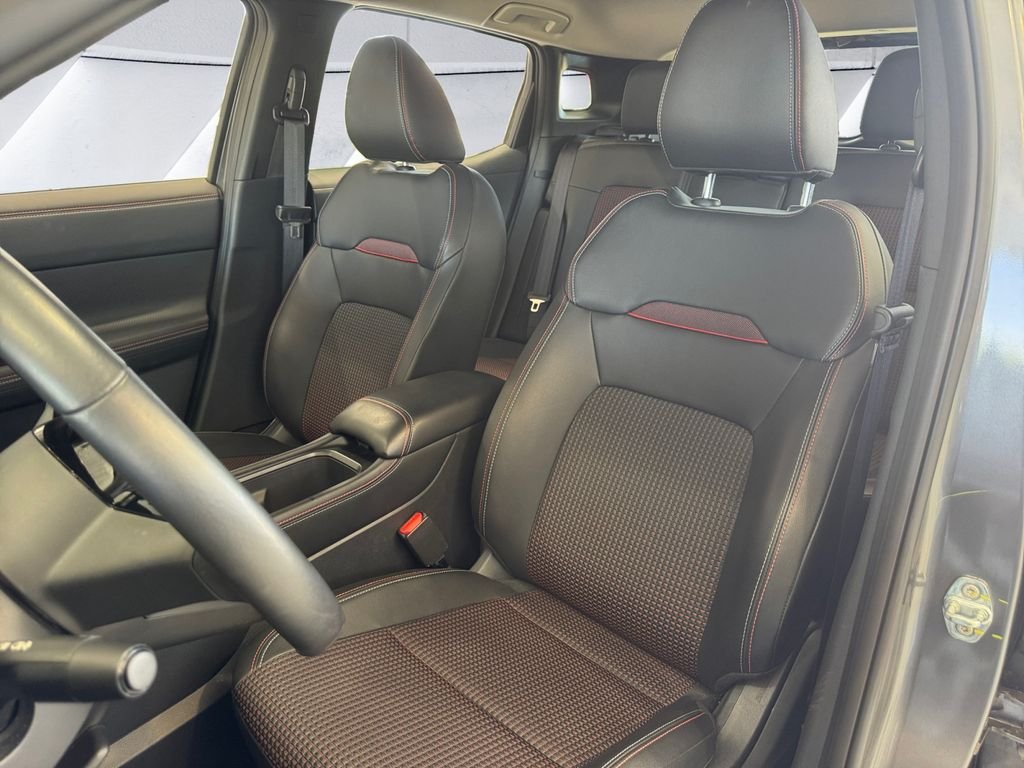 Used 2025 Gray Nissan SR image 8