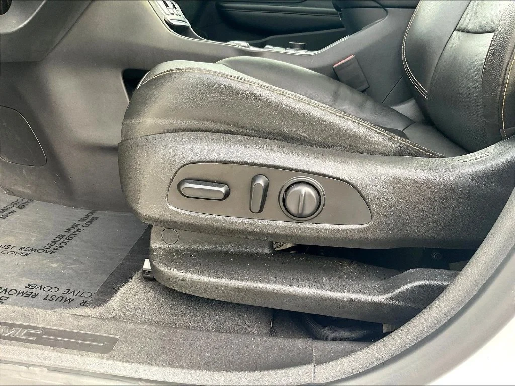 Used 2020 Summit White GMC SLT image 39