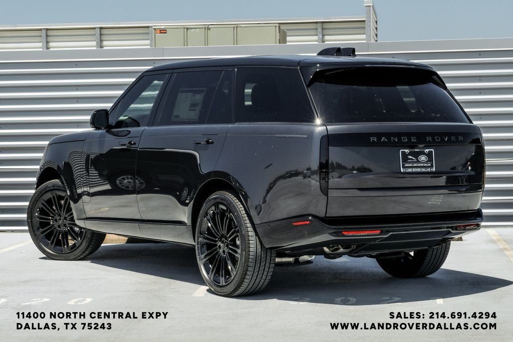 New 2026 Carpathian Gray Land Rover SE image 7