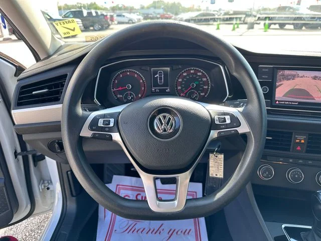 Certified Used 2019 White Volkswagen 1.4T S image 20