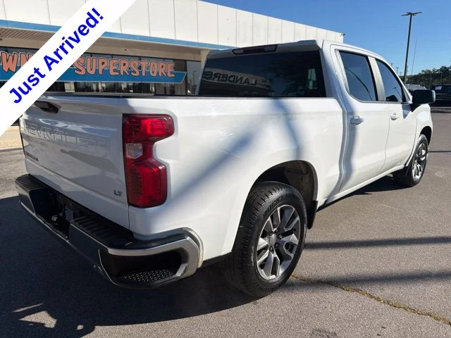 Used 2020 White Chevrolet LT image 3