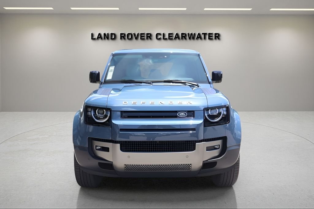 New 2026 Tasman Blue Land Rover S image 8