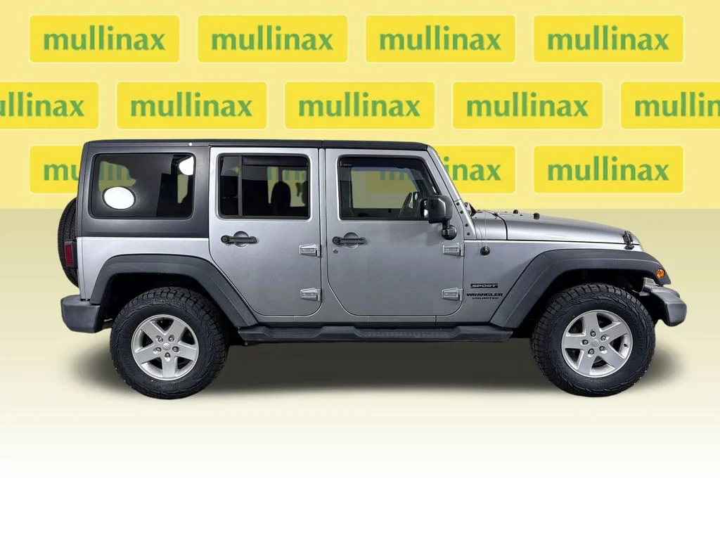 Used 2016 Silver Jeep Unlimited Sport image 4