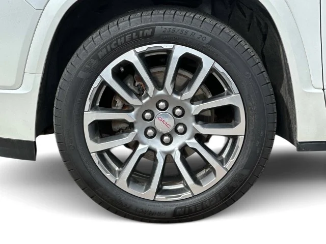 Used 2023 White GMC Denali image 7