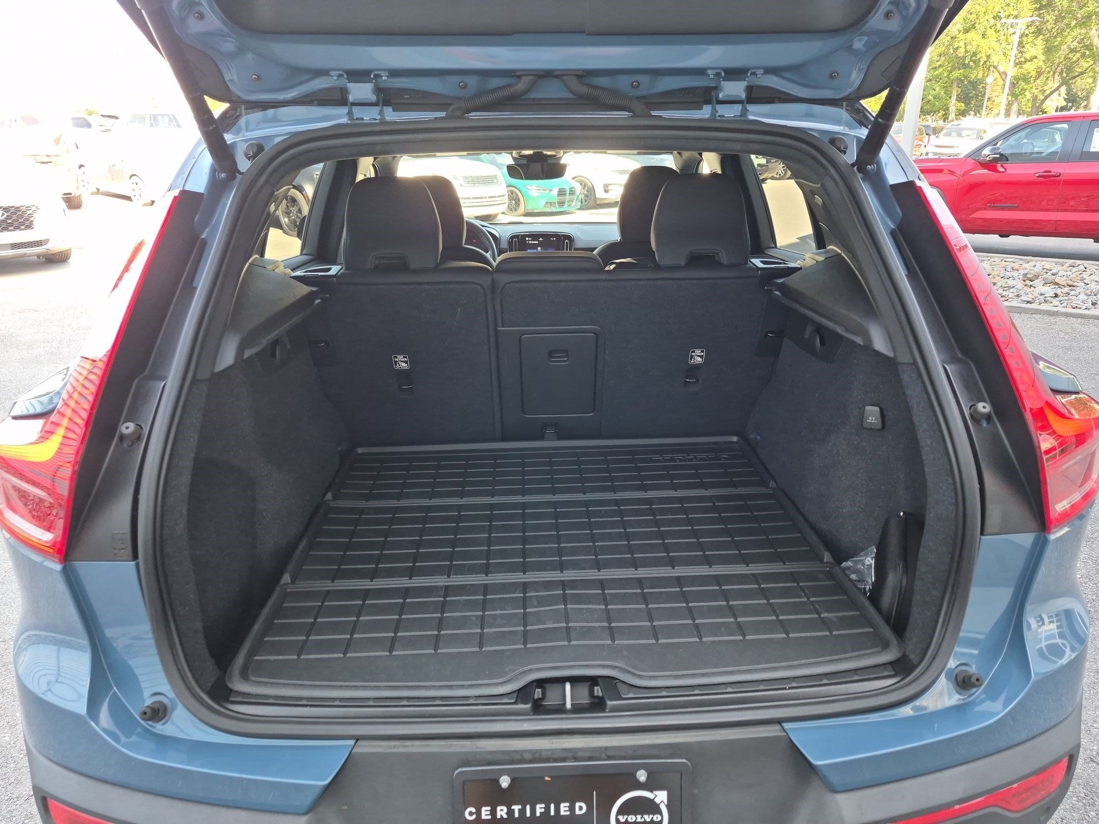 Certified Used 2023 Fjord Blue Volvo Ultimate image 27