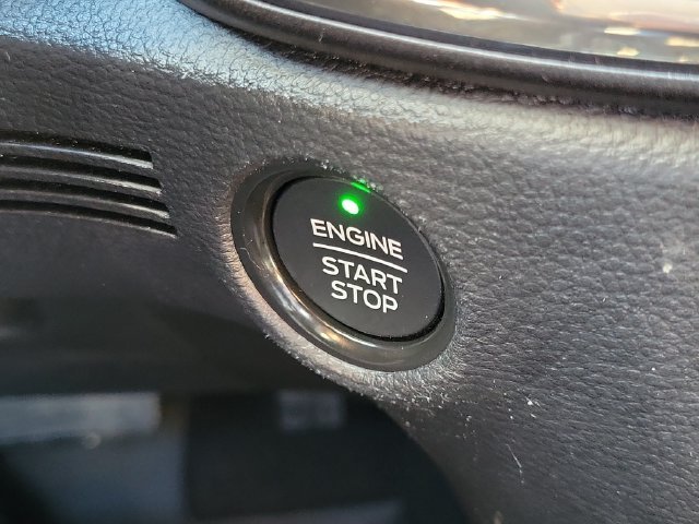 Certified Used 2022 Blue Metallic Ford Lariat image 20