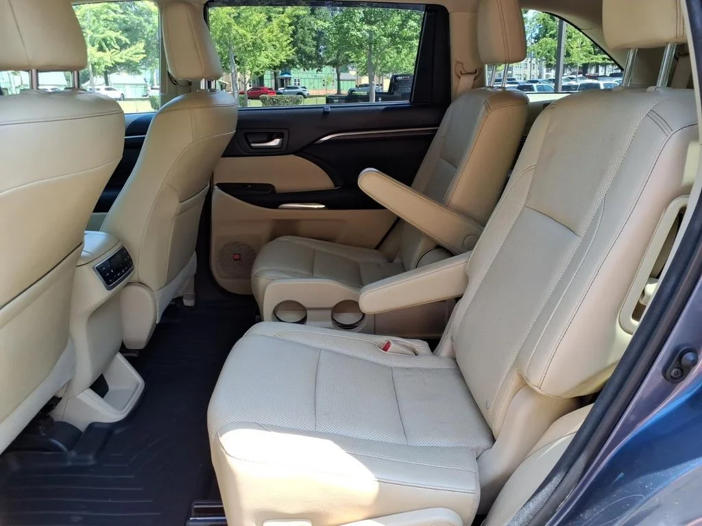 Used 2015 Blue Toyota Limited Platinum V6 image 22