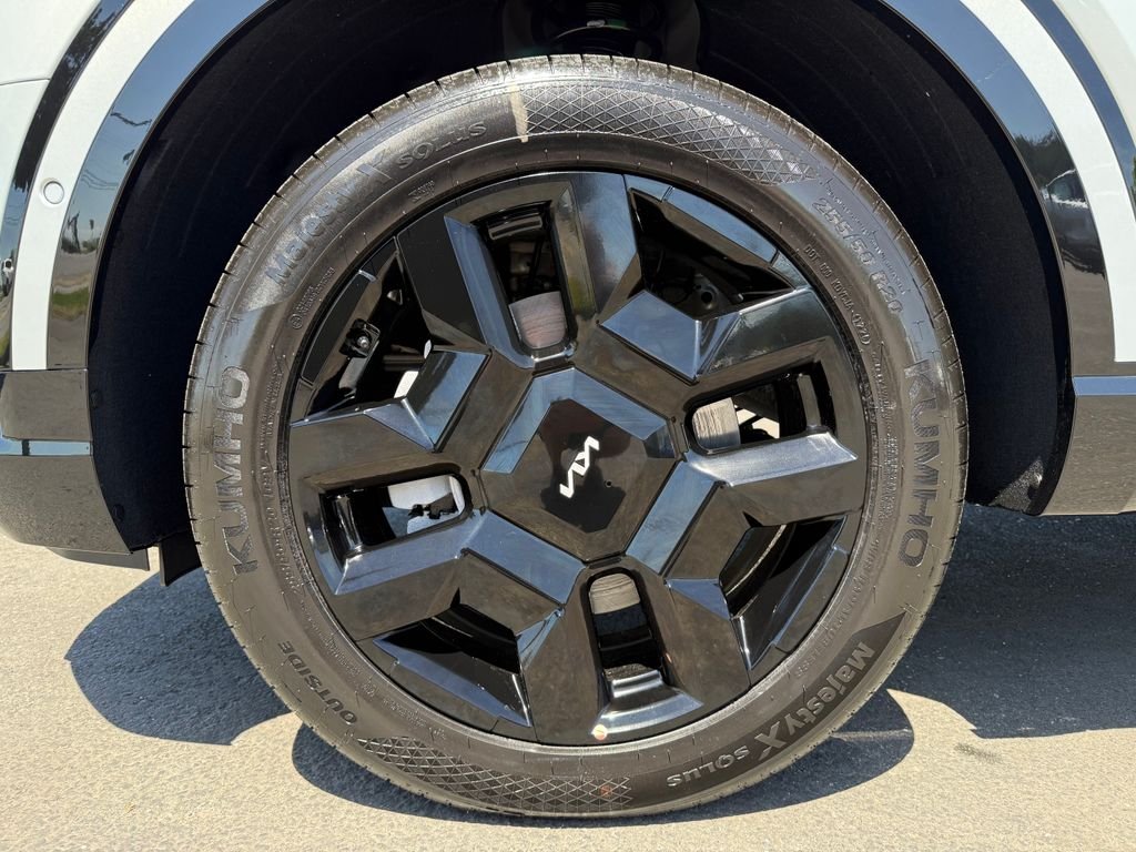 New 2027 Ivory Silver Kia SX-PRESTIGE image 9