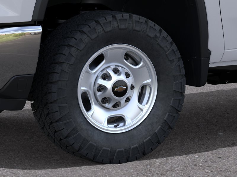 New 2026 Summit White Chevrolet WT image 9