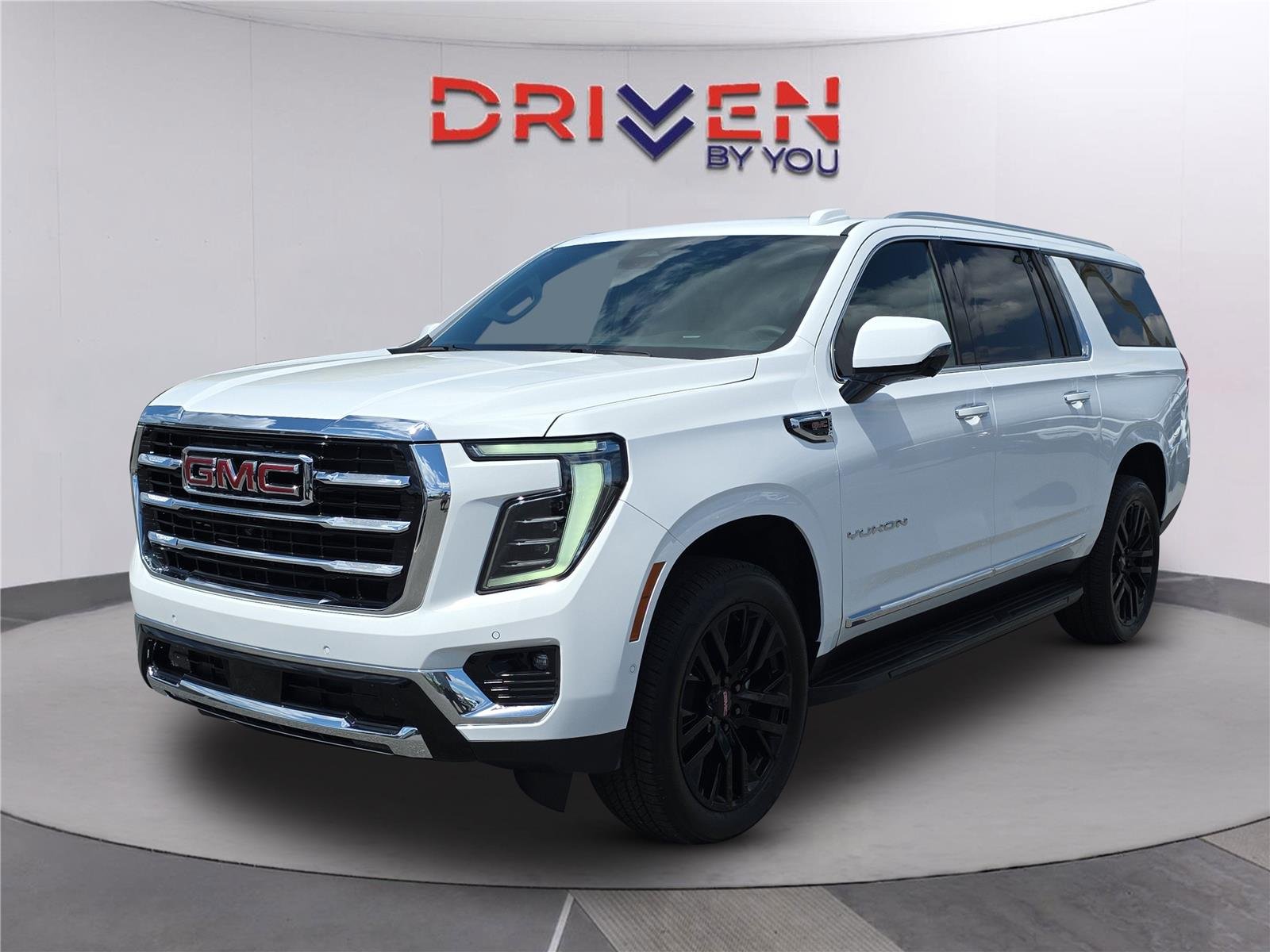 New 2026 Summit White GMC Elevation image 8