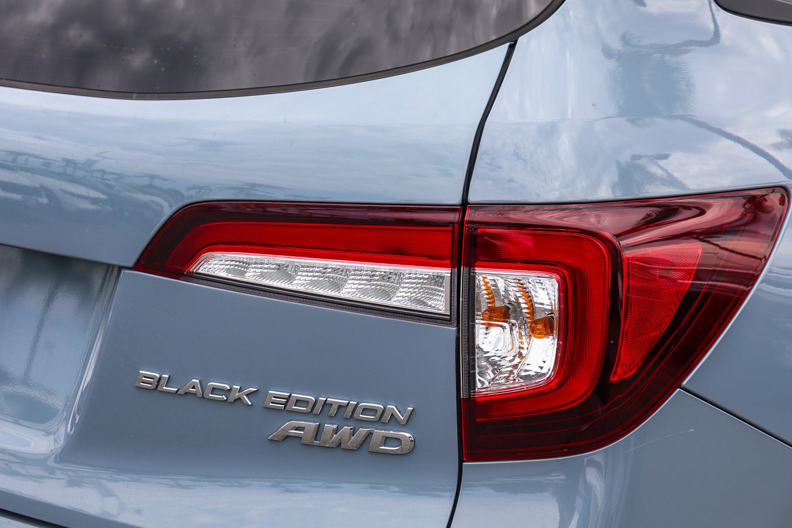 Certified Used 2022 Gray Pearl Honda Black Edition image 9