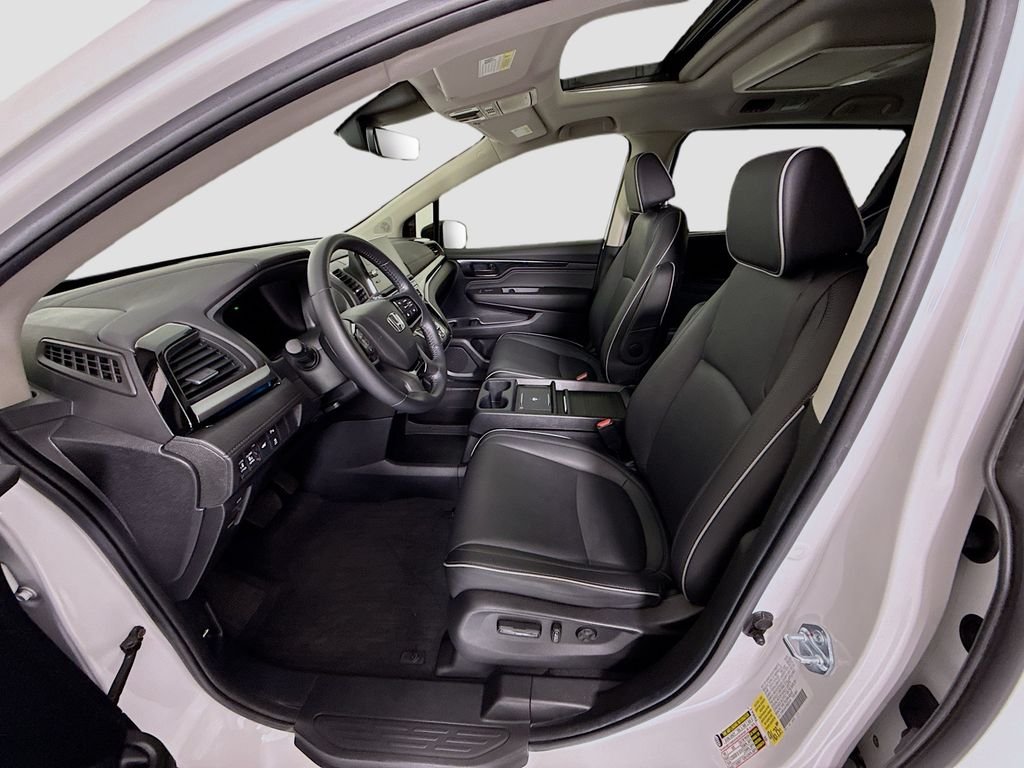 2025 Honda Odyssey Touring - Photo 19