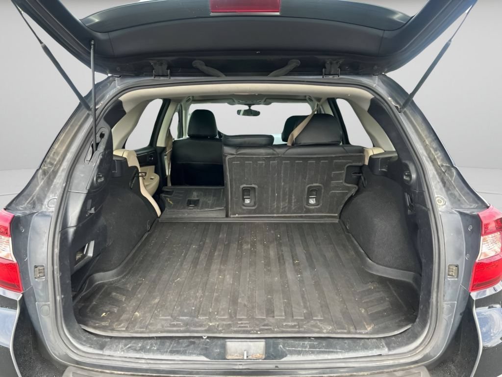 Used 2018 Crystal Black Silica Subaru 2.5i image 9