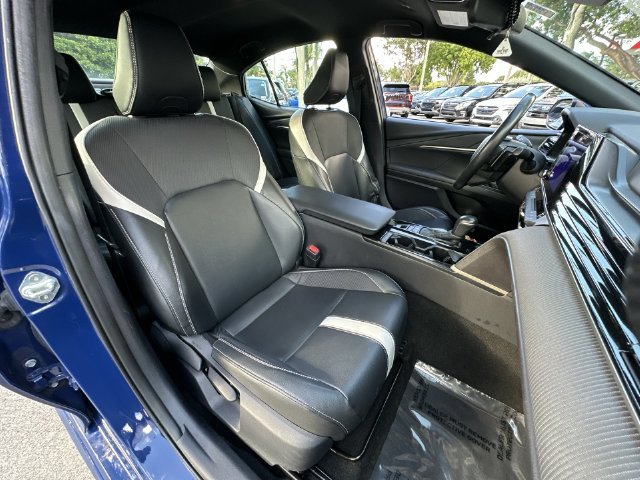 2025 Toyota Camry SE - Photo 26