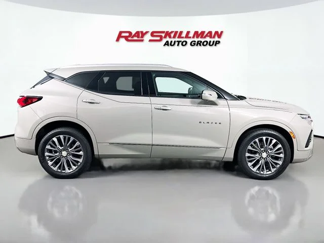 Used 2021 Gray Chevrolet Premier image 8
