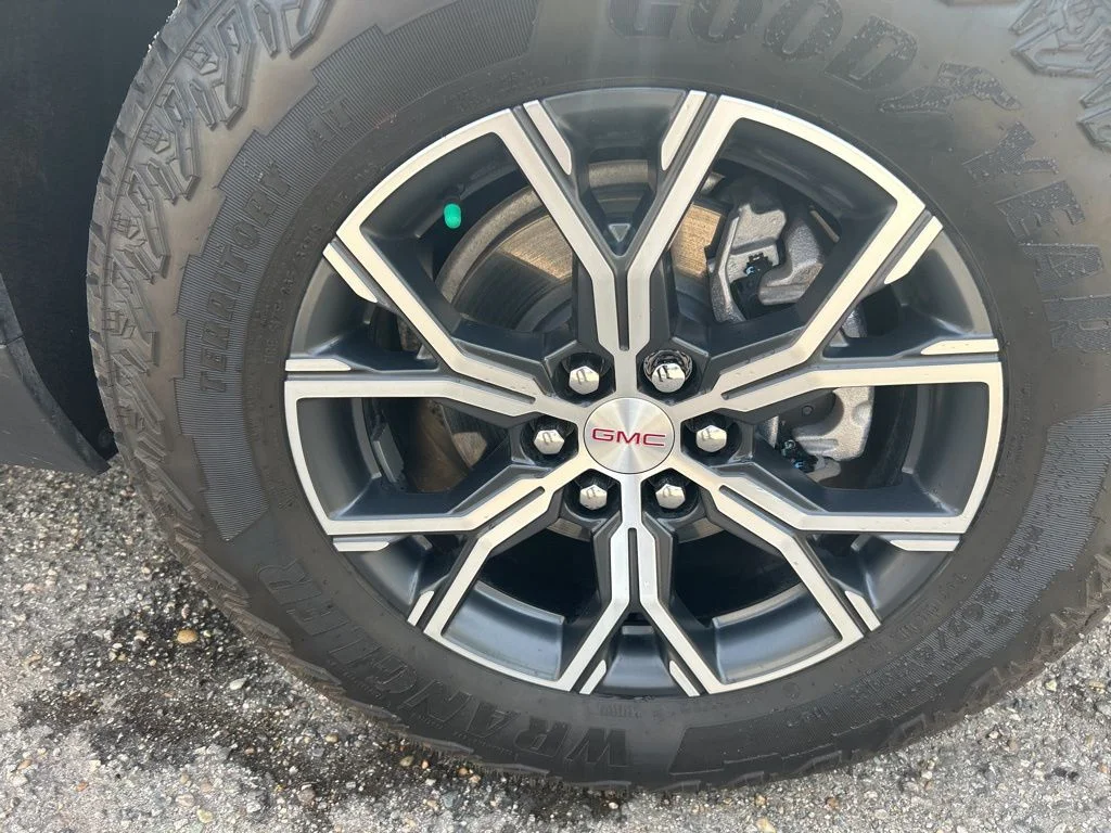 Used 2024 Black GMC AT4 image 26