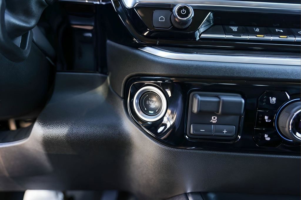 2025 Chevrolet Silverado 2500HD LTZ - Photo 31