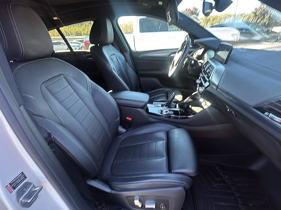 Used 2021 Alpine White BMW xDrive30i image 25