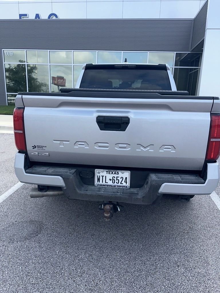 Used 2025 Silver Toyota  image 5
