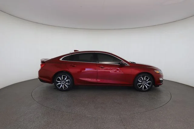 Used 2021 Red Chevrolet RS image 23
