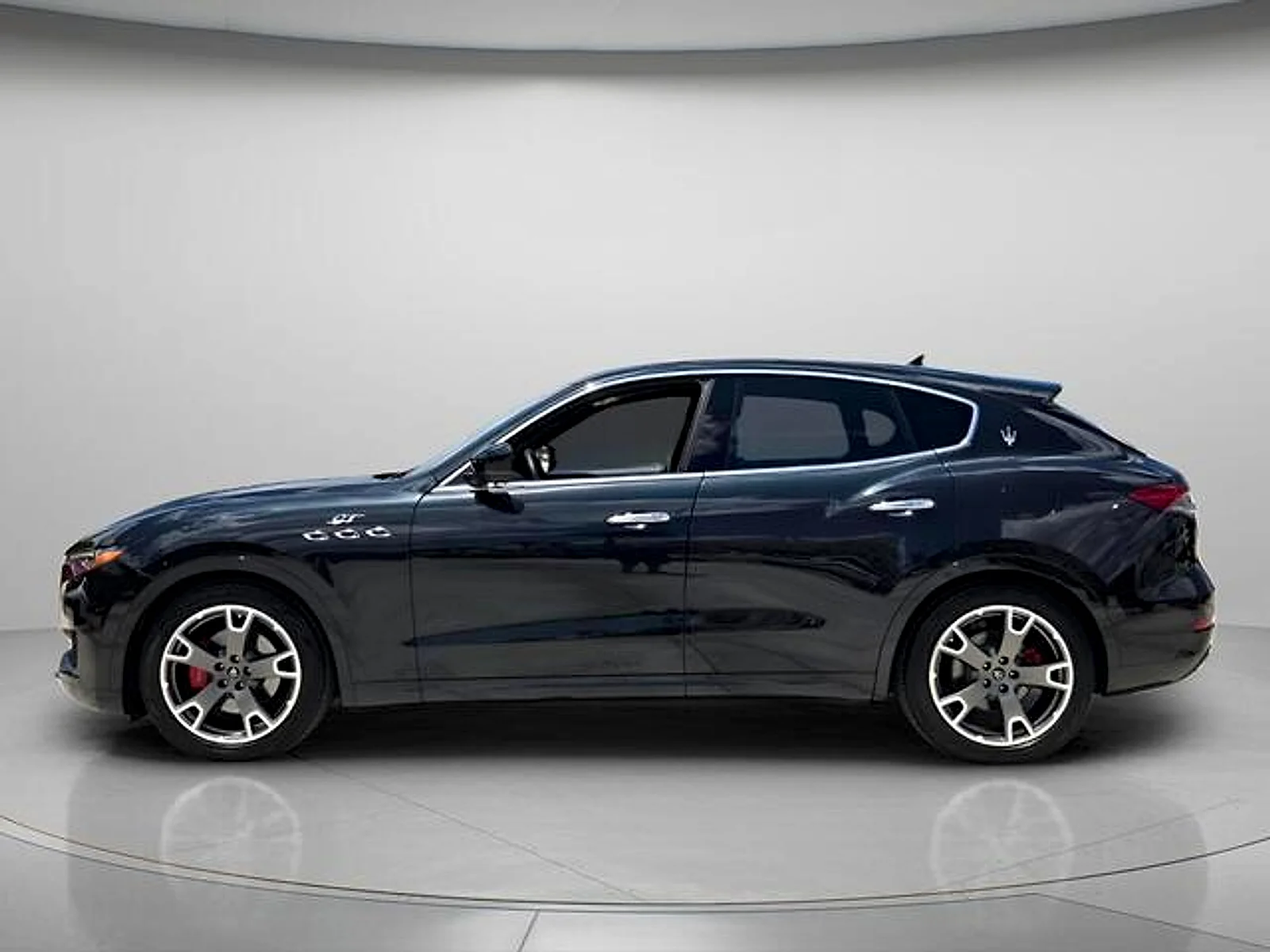 Used 2023 Nero Ribelle Metallic Maserati GT image 3
