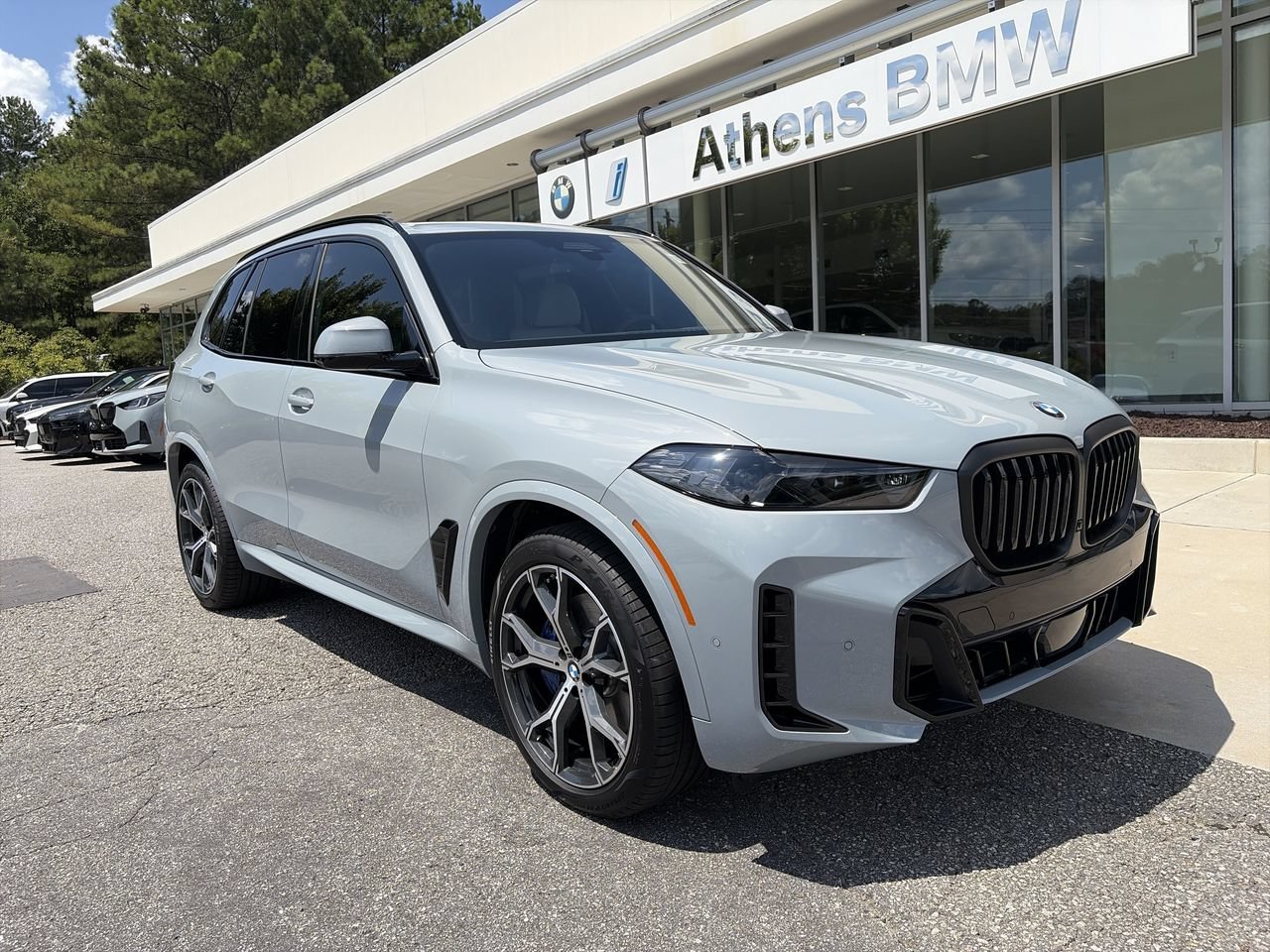 Used 2026 Brooklyn Grey Metallic BMW xDrive40i image 2
