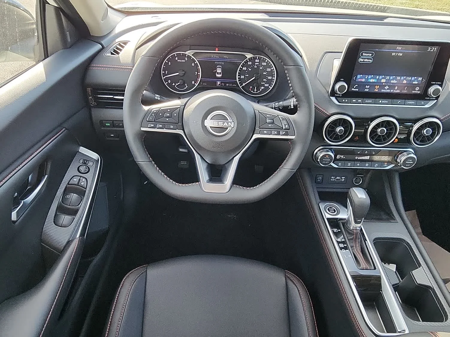 Used 2025 Aspen White Tricoat/Super Black Nissan SR image 8