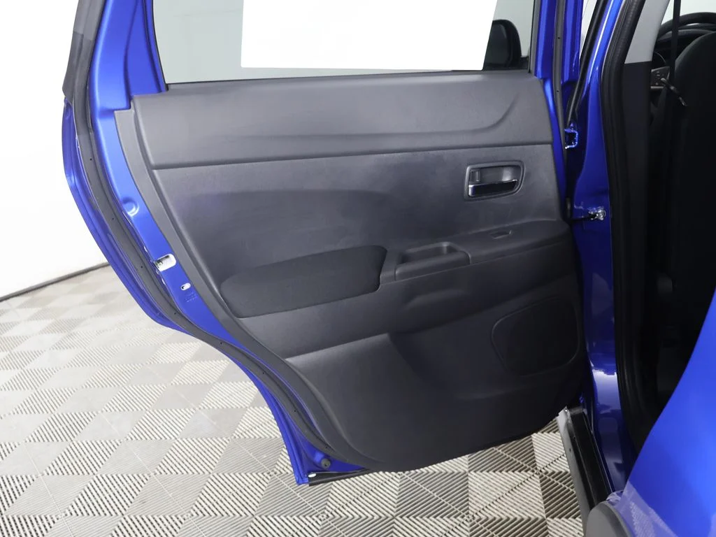 New 2026 Blue Mitsubishi 2.0 ES image 21
