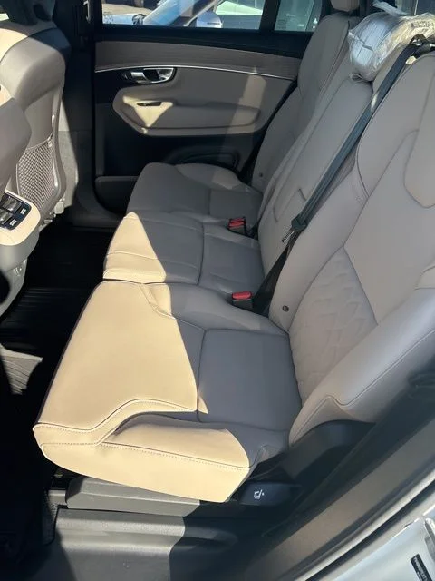 2026 Volvo XC90 Plus - Photo 27