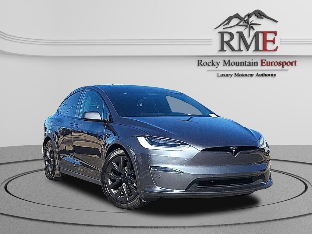 2023 Tesla Model X Long Range's photo