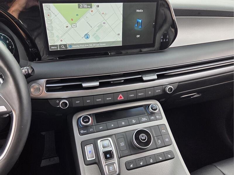 Used 2023 White HYUNDAI SEL FWD image 23