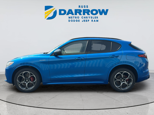 Used 2023 Blue Alfa Romeo Veloce image 2