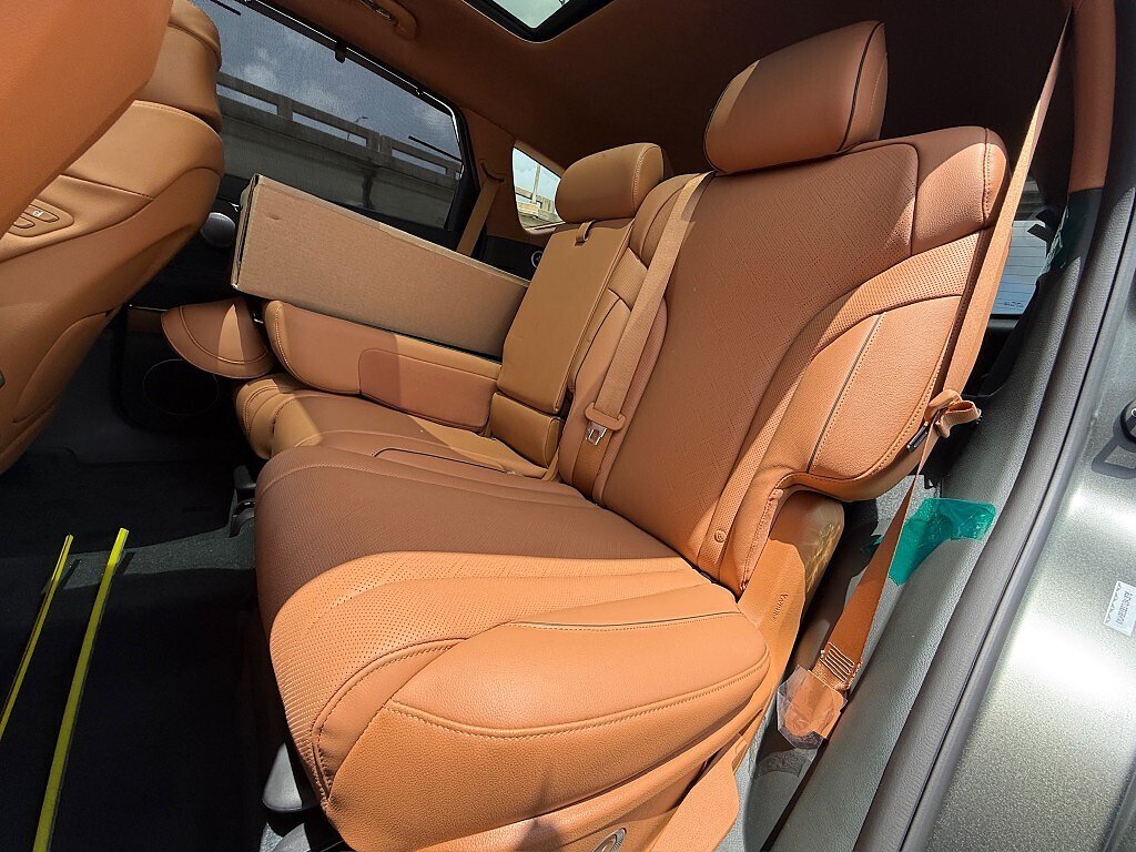 New 2026 Storr Green Matte Genesis 2.5T ADVANCED image 12