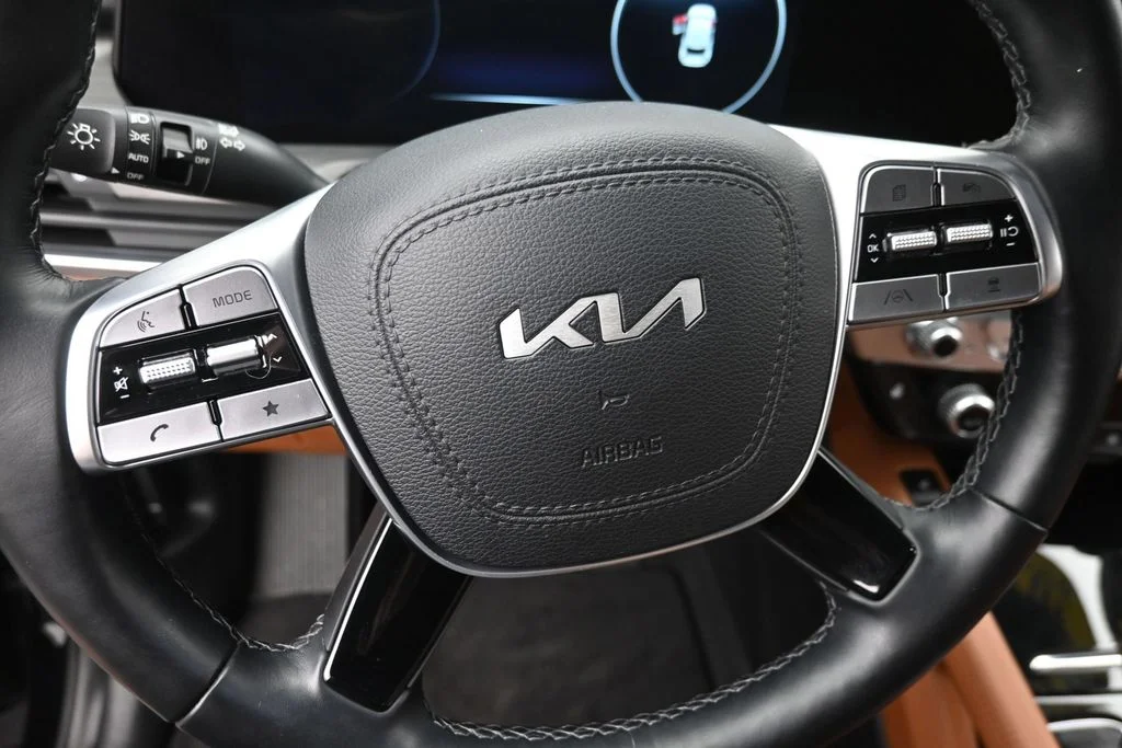 Used 2024 Black Kia SX-Prestige X-Pro image 19