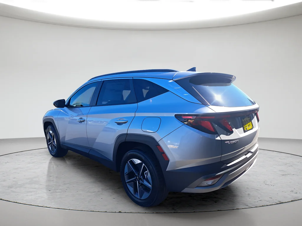 New 2026 Silver Hyundai SEL image 5