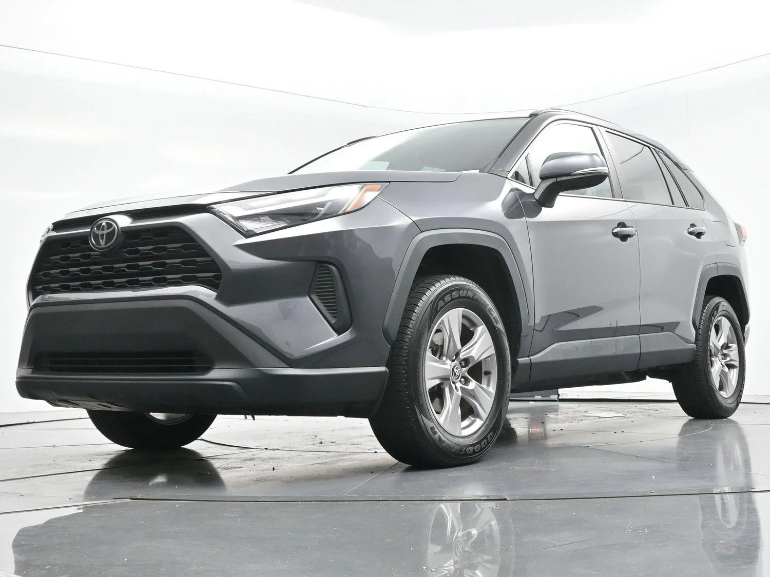 Used 2022 Magnetic Gray Metallic Toyota XLE image 43