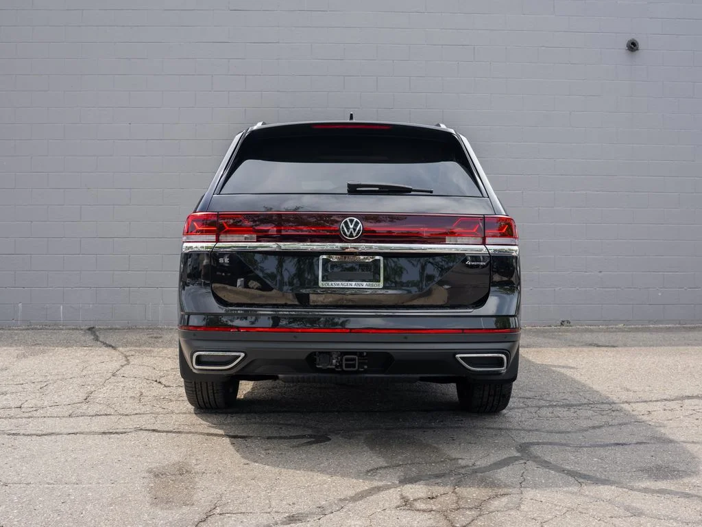 New 2026 Deep Black Pearl Volkswagen 2.0T SE W/TECHNOLOGY image 5