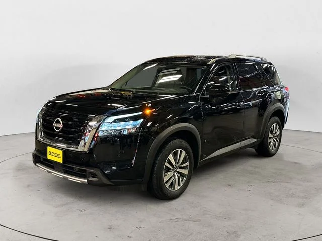 Pre-Owned 2025 Nissan Pathfinder SL 4WD 4D Sport Utility